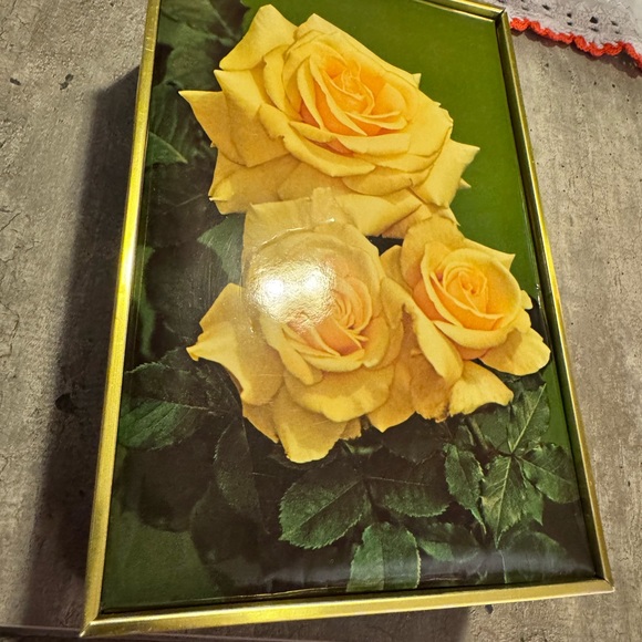 1970s Made in Italy Amaretto do Saronno gift box / Trinket Box 3 Yellow Roses - Picture 8 of 10
